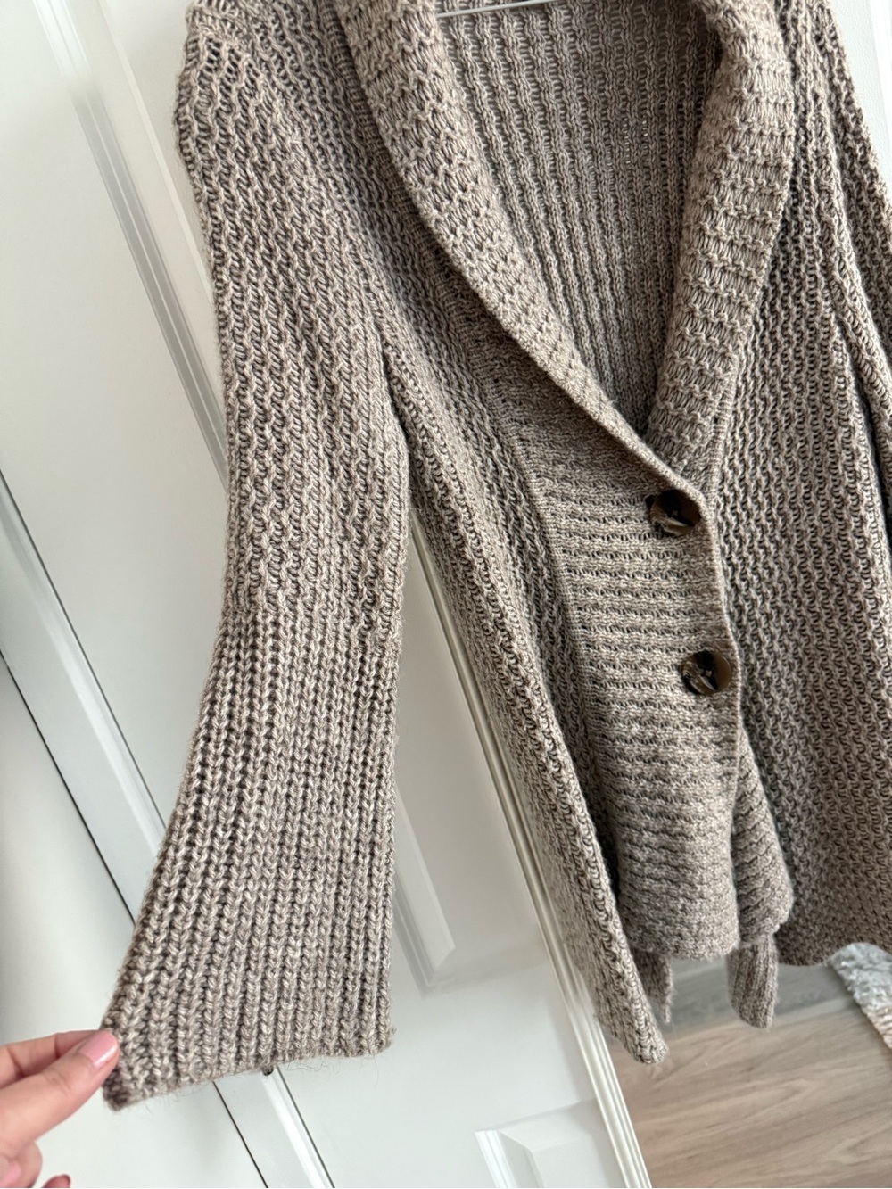 J. Jill Women’s Taupe Chunky Shawl-Collar Cardigan - Picture 3 of 7